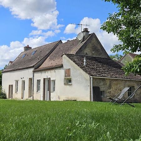 Maison De Vacances Gilly-les-Citeaux Exterior photo